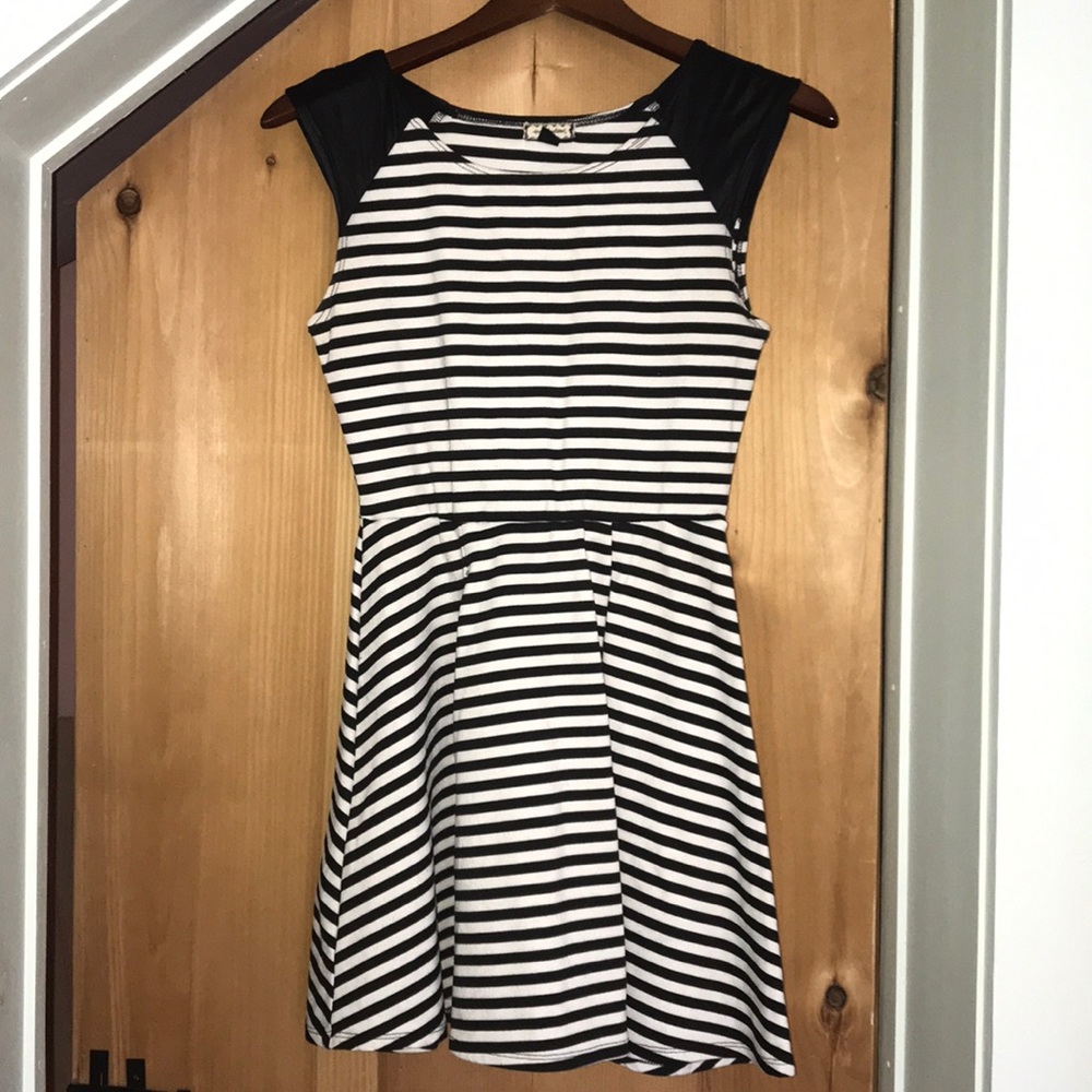 Black and white striped dress size S
